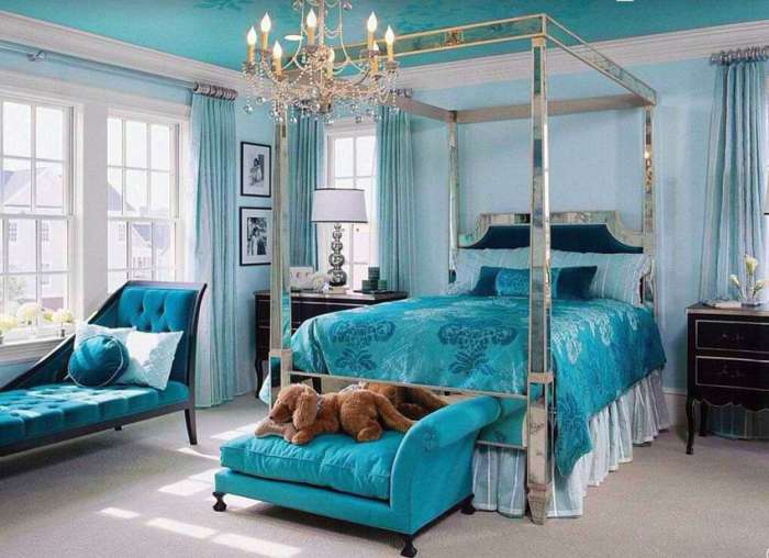 How to decorate teal colored rooms